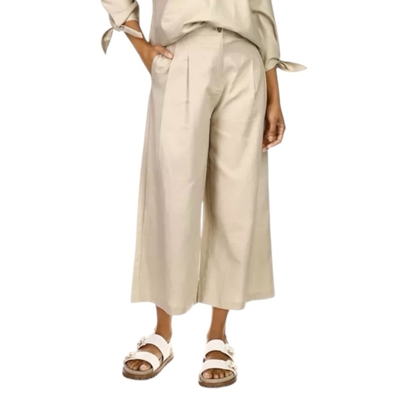 Women Cropped Pants MICHAEL Michael Kors
Wide Leg Capri Pants Beige Linen Pants - Picture 2 of 7